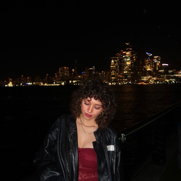 Meet your Posher, Kendra - Picture 1 of 3